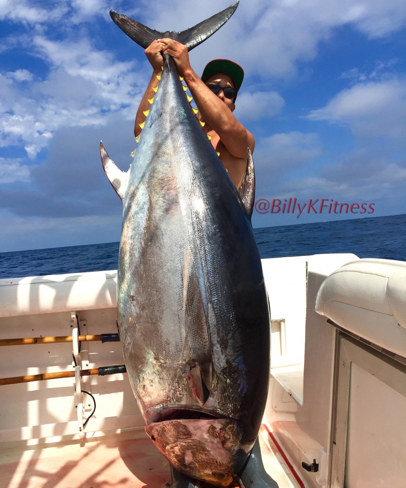 RECORD Giant Bluefin Tuna In Southern California!?